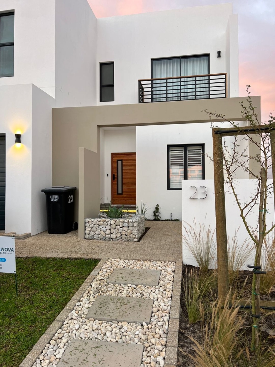4 Bedroom Property for Sale in Sandown Western Cape